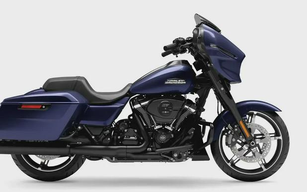 Harley-Davidson® Street Glide® 2026 Purple Abyss Black Trim