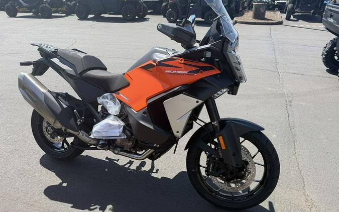 2027 KTM 1390 Super Adventure S EVO