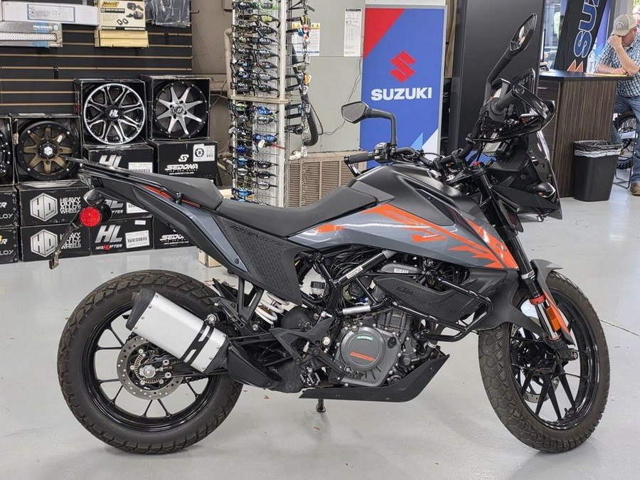 2022 KTM Adventure 390