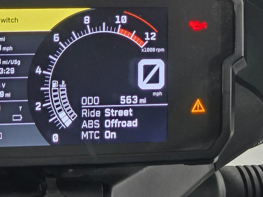 2022 KTM Adventure 390