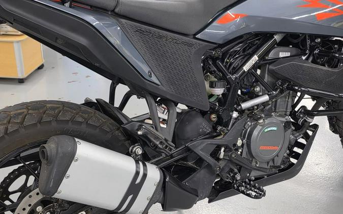 2022 KTM Adventure 390