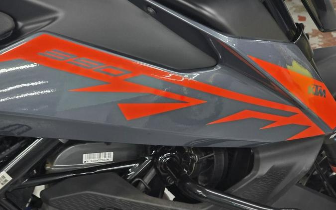 2022 KTM Adventure 390
