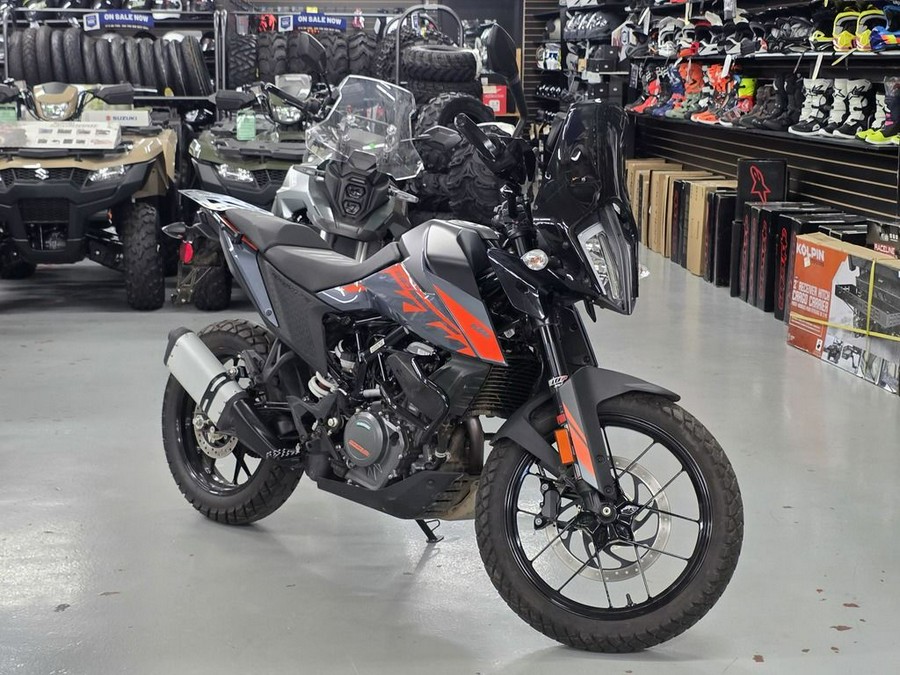 2022 KTM Adventure 390