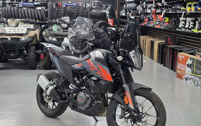 2022 KTM Adventure 390
