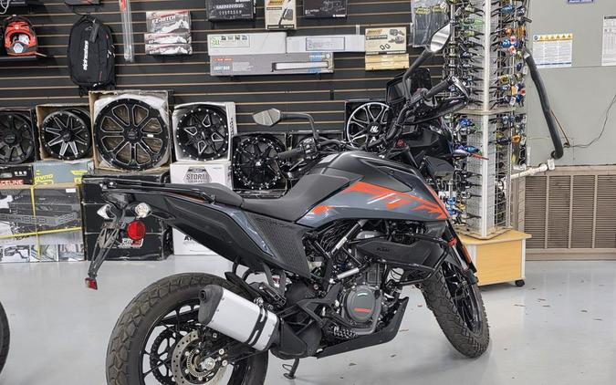 2022 KTM Adventure 390