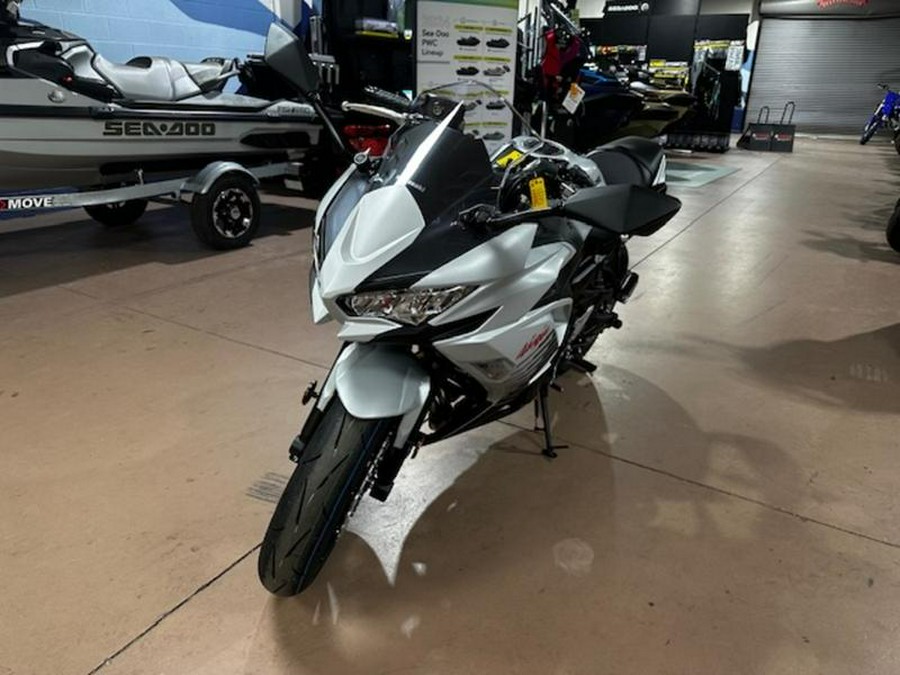 2026 Kawasaki Ninja® 650 ABS
