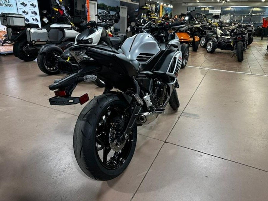 2026 Kawasaki Ninja® 650 ABS