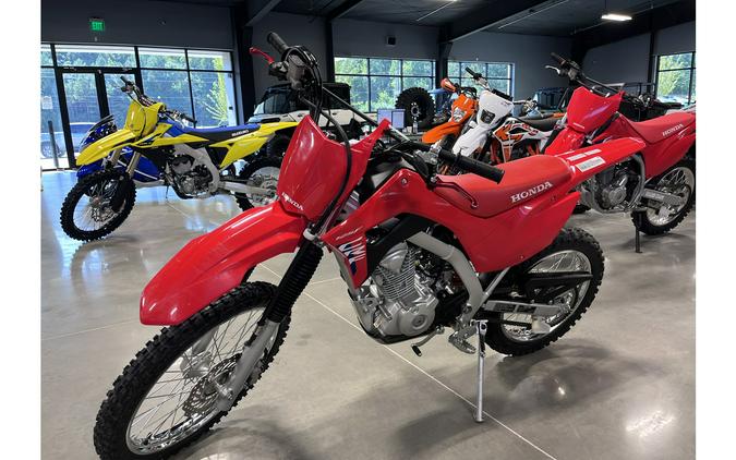 2025 CRF125F - Honda