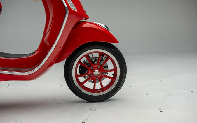 2023 Vespa Elettrica Red 70 KM/H