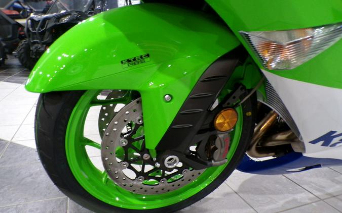 2024 Kawasaki Ninja® ZX™-14R 40th Anniversary Edition ABS