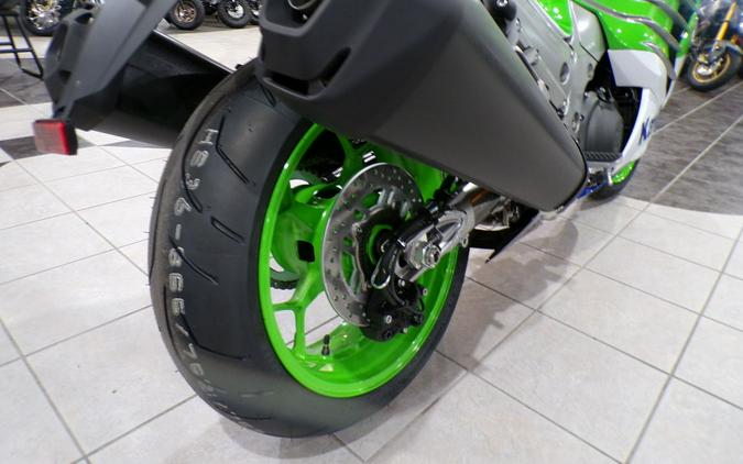 2024 Kawasaki Ninja® ZX™-14R 40th Anniversary Edition ABS