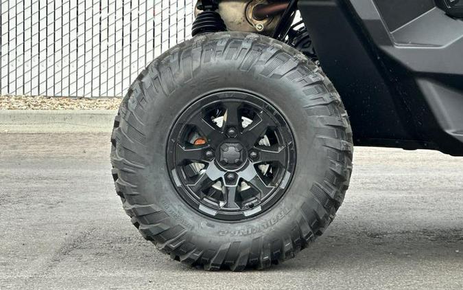 2026 Can-Am® SSV DEF XTCAB 65 HD11 BK HB 26 XT CAB HD11