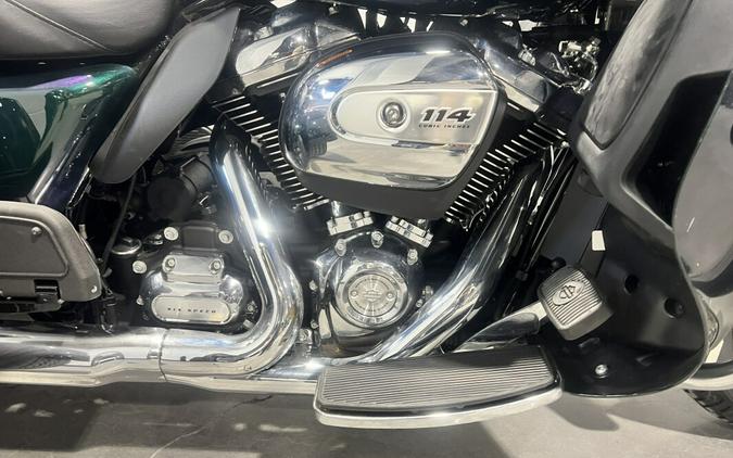 2021 Harley-Davidson® Tri Glide® Ultra Snake Venom FLHTCUTG
