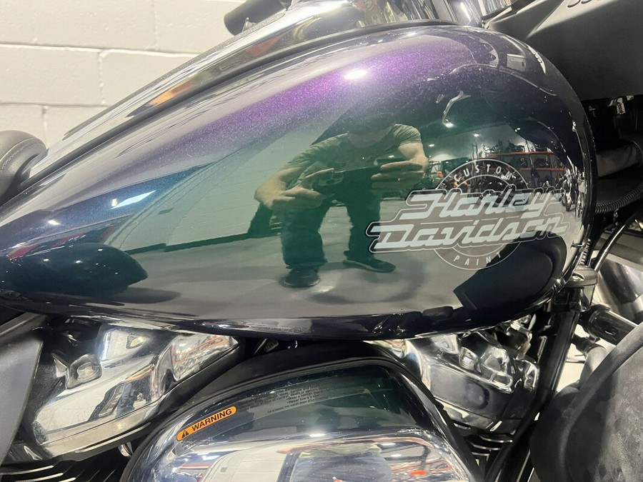 2021 Harley-Davidson® Tri Glide® Ultra Snake Venom FLHTCUTG