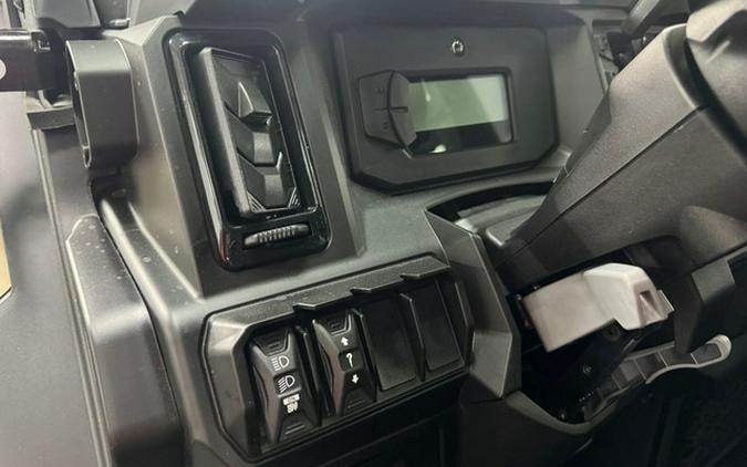 2026 Can-Am Defender Limited HD11 Desert Tan & Carbon Black