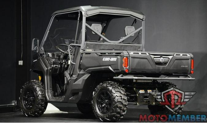 2025 Can-Am Defender DPS HD9 Stealth Black