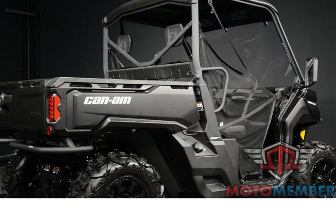 2025 Can-Am Defender DPS HD9 Stealth Black
