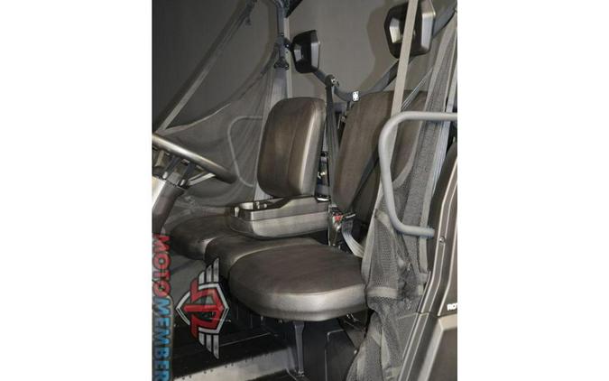 2025 Can-Am Defender DPS HD9 Stealth Black