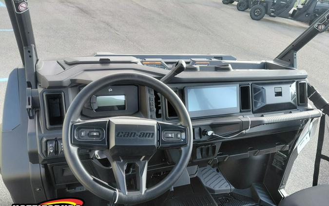 2026 Can-Am Defender MAX XT HD11 With 10.25 In.Display