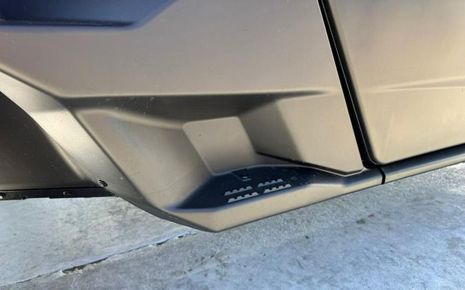 2026 Can-Am Defender MAX Limited HD11