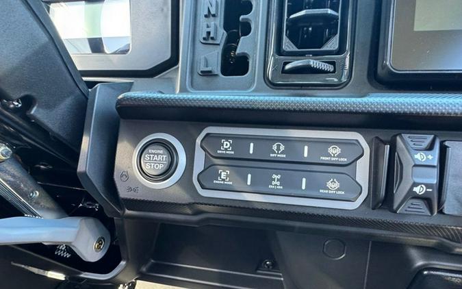 2026 Can-Am Defender MAX Limited HD11