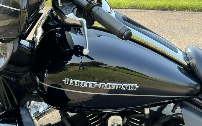 2014 Harley-Davidson® FLHTK Electra Glide® Ultra Limited