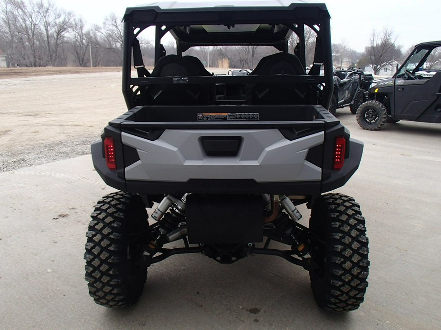 2024 Polaris Industries General XP 4 1000 Sport