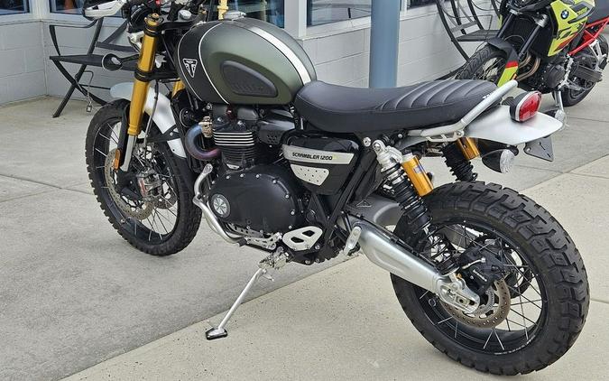 2022 Triumph Scrambler 1200 XE Matt Khaki Green Matt Jet Black