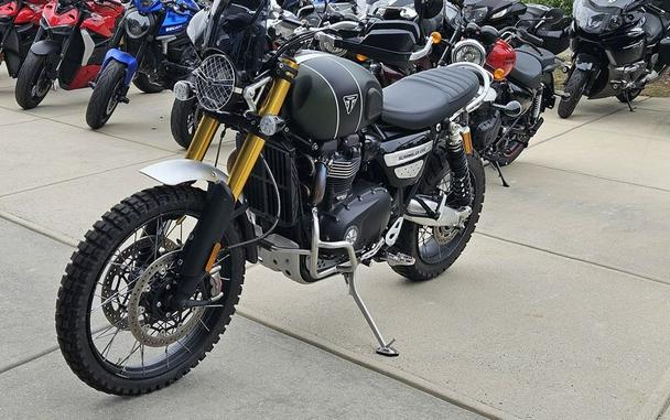 2022 Triumph Scrambler 1200 XE Matt Khaki Green Matt Jet Black