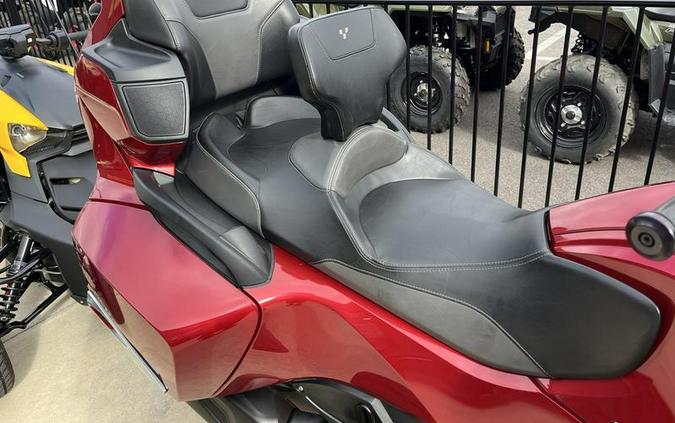 2015 Can-Am® Spyder® RT-S 6-Speed Semi-Automatic (SE6)