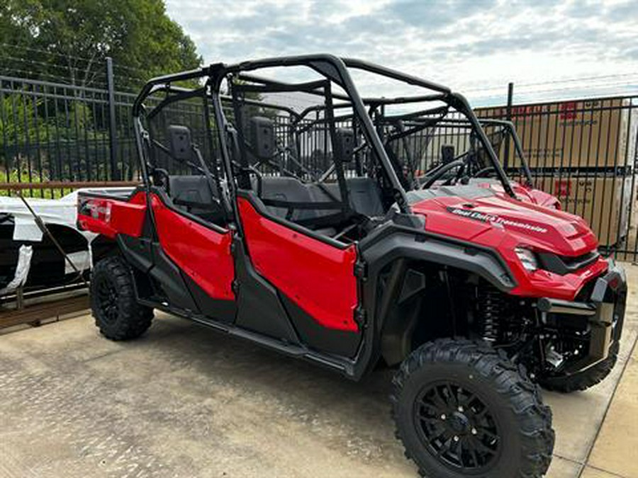 2025 Honda Pioneer 1000-6 Deluxe Crew