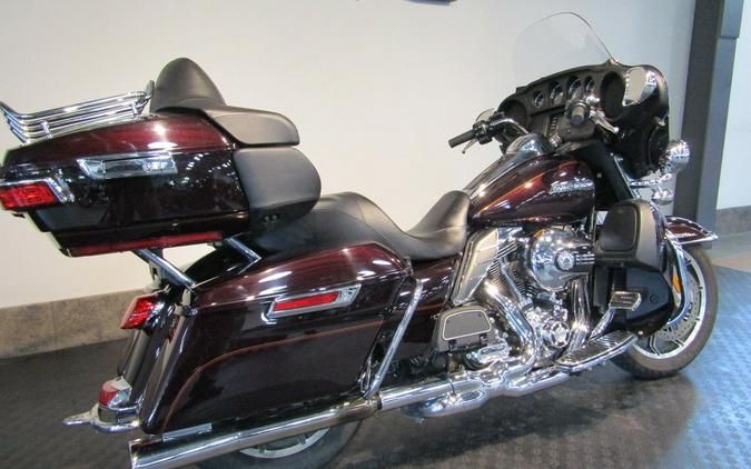2014 Harley-Davidson® FLHTCU - Electra Glide® Ultra Classic®