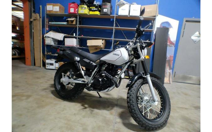 2026 TW200 - Yamaha