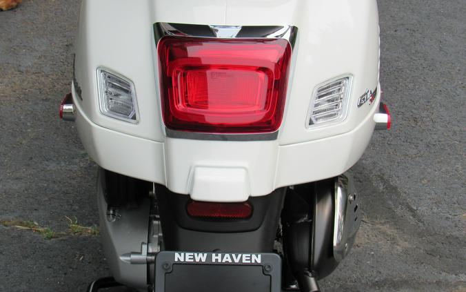 2027 Vespa GTS 310 Super