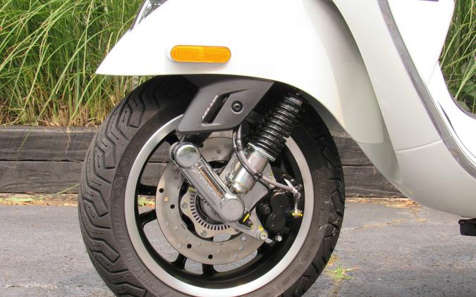 2027 Vespa GTS 310 Super