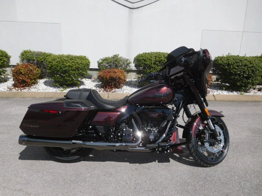 FLHXSE 2024 CVO™ Street Glide®