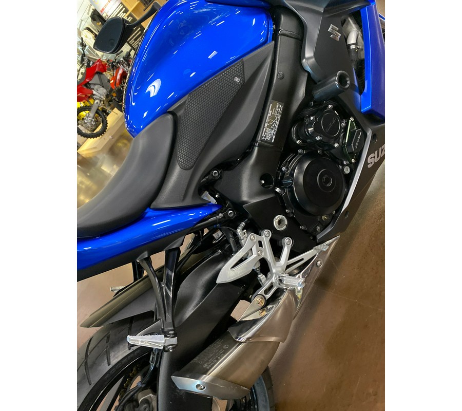 2016 Suzuki GSX-S1000