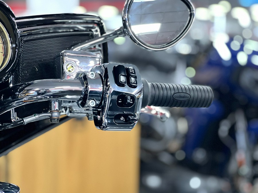 2025 Indian Motorcycle Roadmaster® Elite