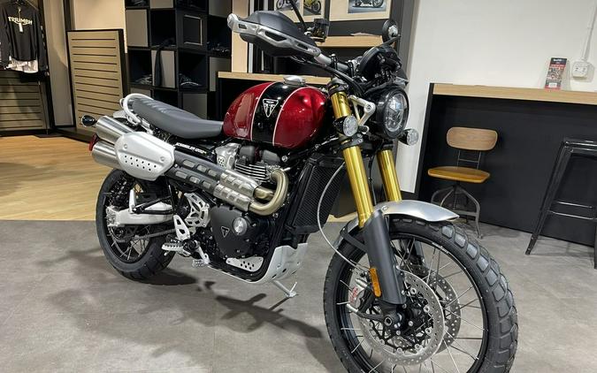 2023 Triumph Scrambler 1200 XE Carnival Red / Jet Black