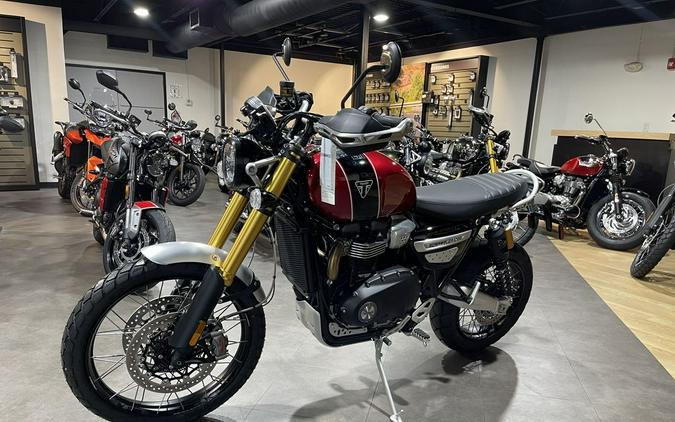 2023 Triumph Scrambler 1200 XE Carnival Red / Jet Black