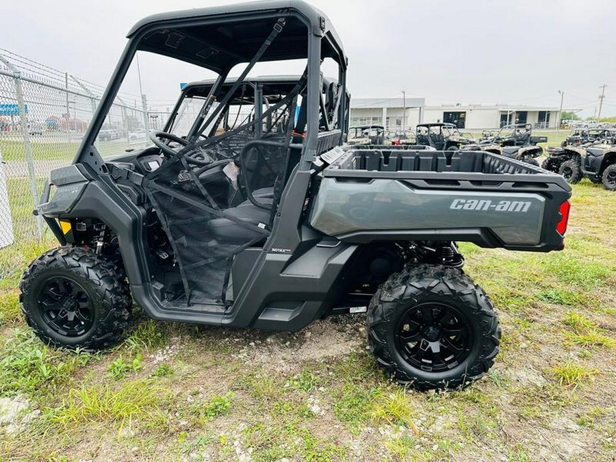 2024 Can-Am® Defender XT HD7