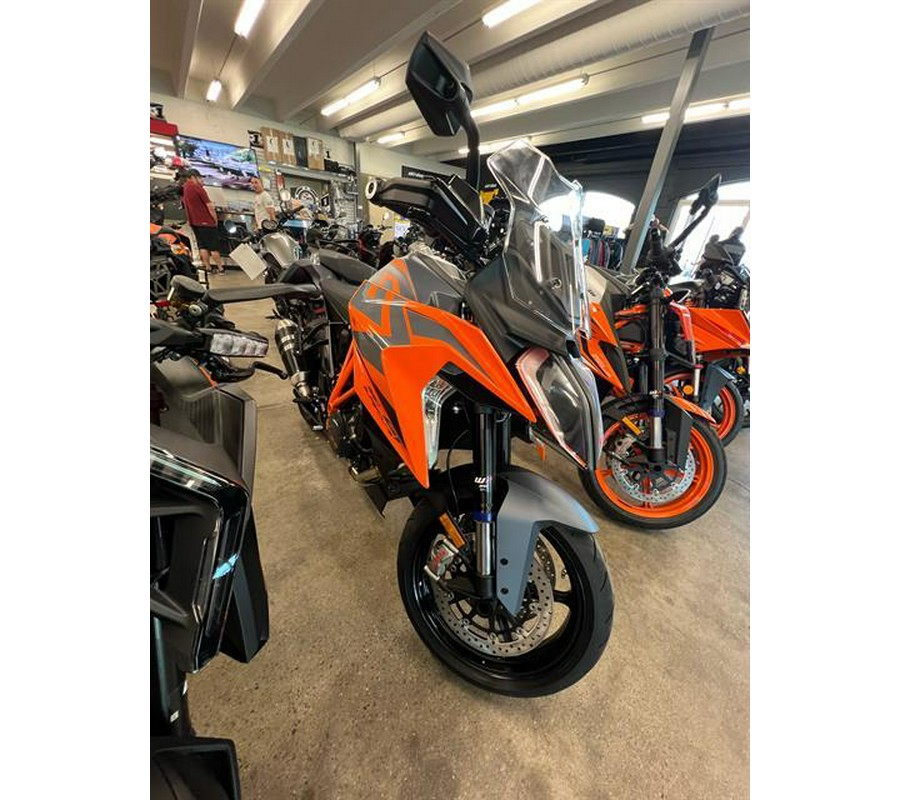2024 KTM 1290 Super Duke GT