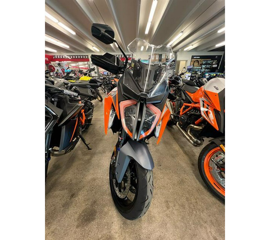 2024 KTM 1290 Super Duke GT