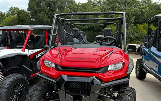 2025 Honda Pioneer 1000-6 Deluxe Crew