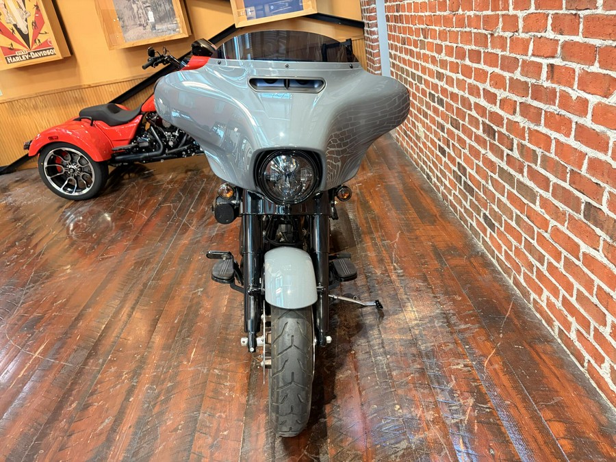 FLHXST 2022 Street Glide ST