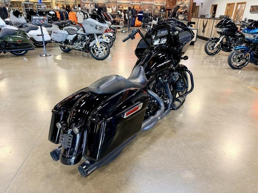 FLTRX 2016 Road Glide®