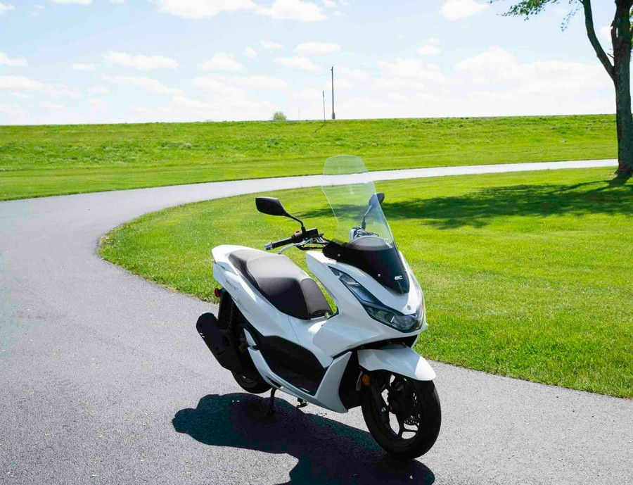 2022 Honda PCX150 ABS