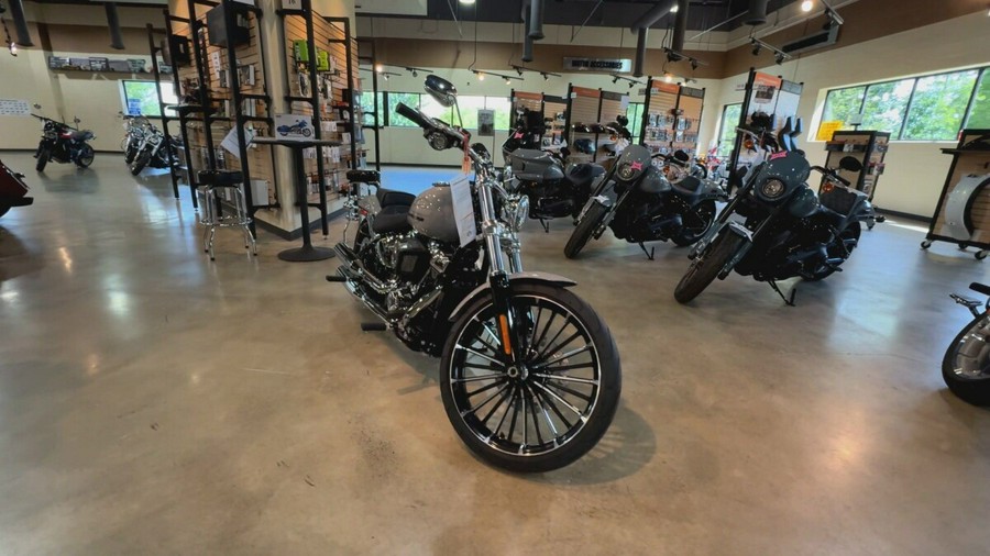 2025 Harley-Davidson® Breakout®