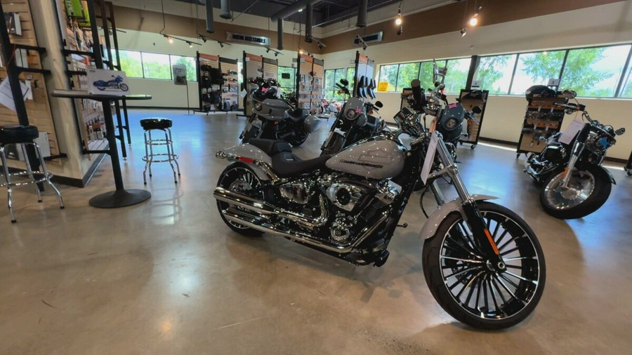 2025 Harley-Davidson® Breakout®
