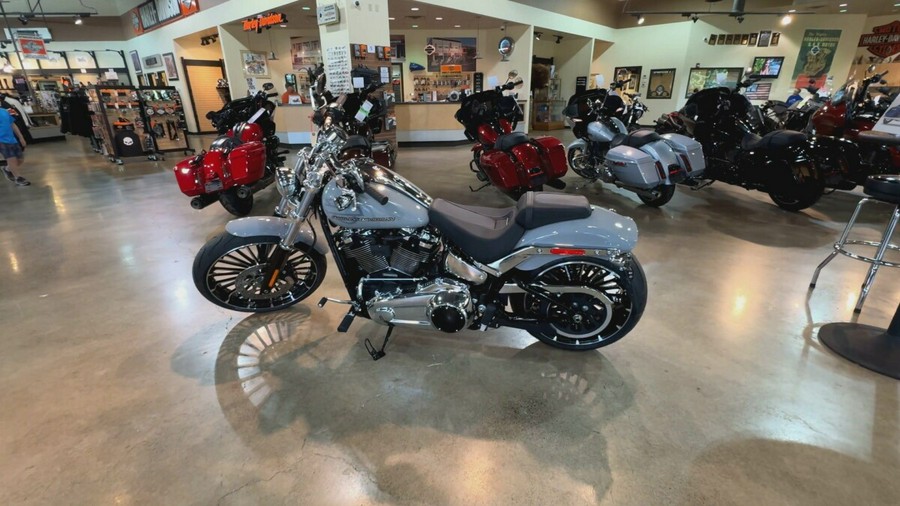 2025 Harley-Davidson® Breakout®